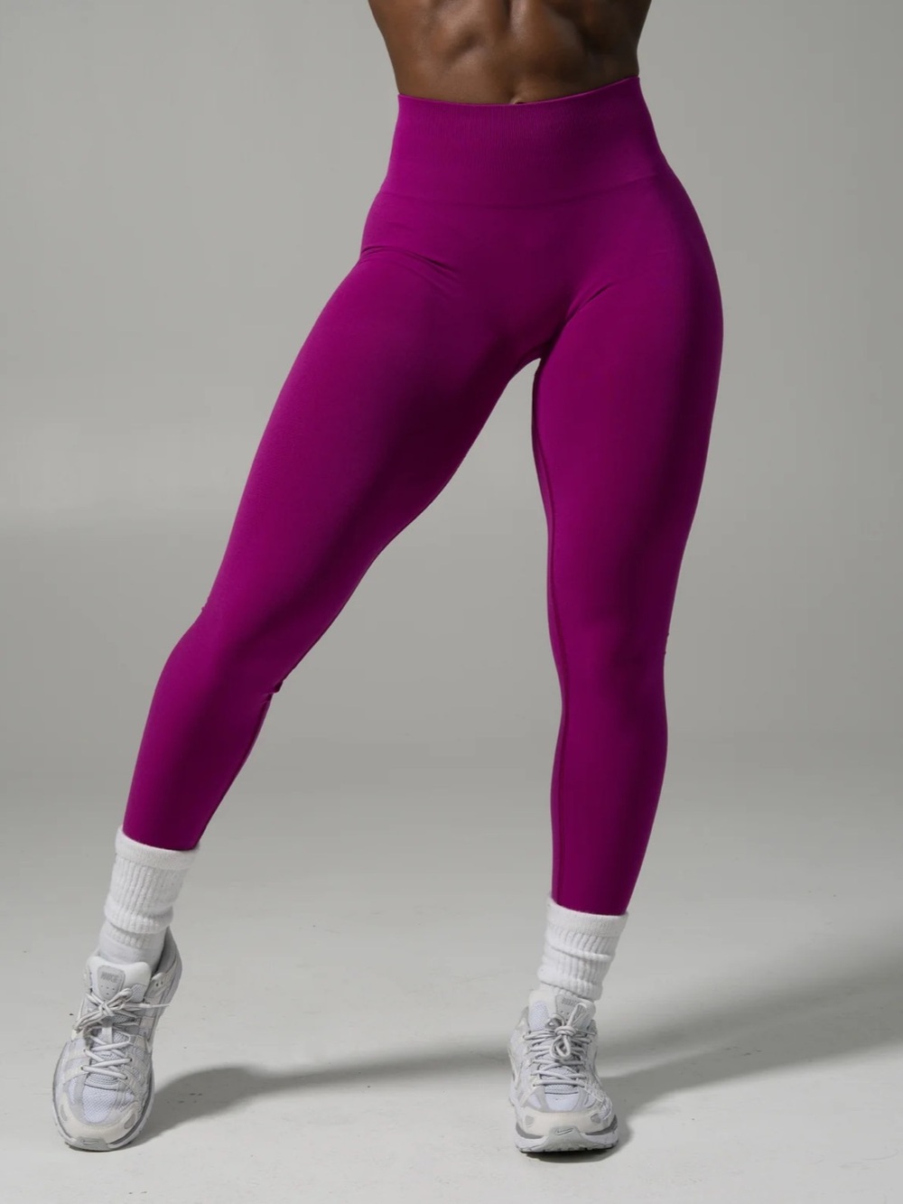 ALPHALETE Pump Mid Rise Legging